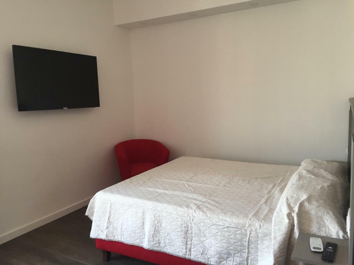 Residenza Garibaldi Apartment Naples Luaran gambar