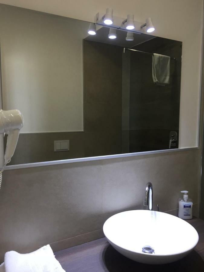 Residenza Garibaldi Apartment Naples Luaran gambar