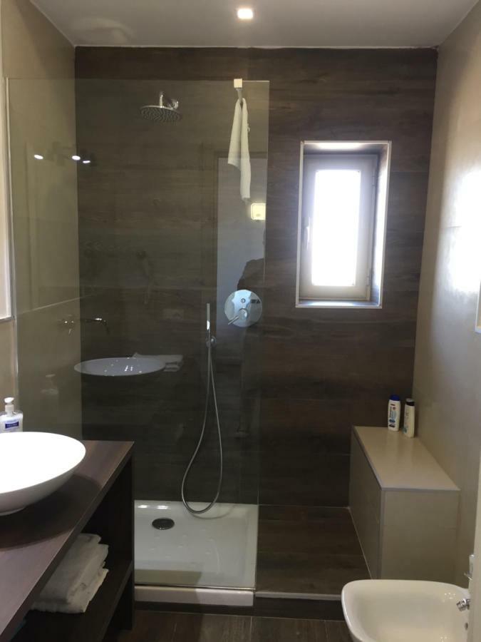 Residenza Garibaldi Apartment Naples Luaran gambar