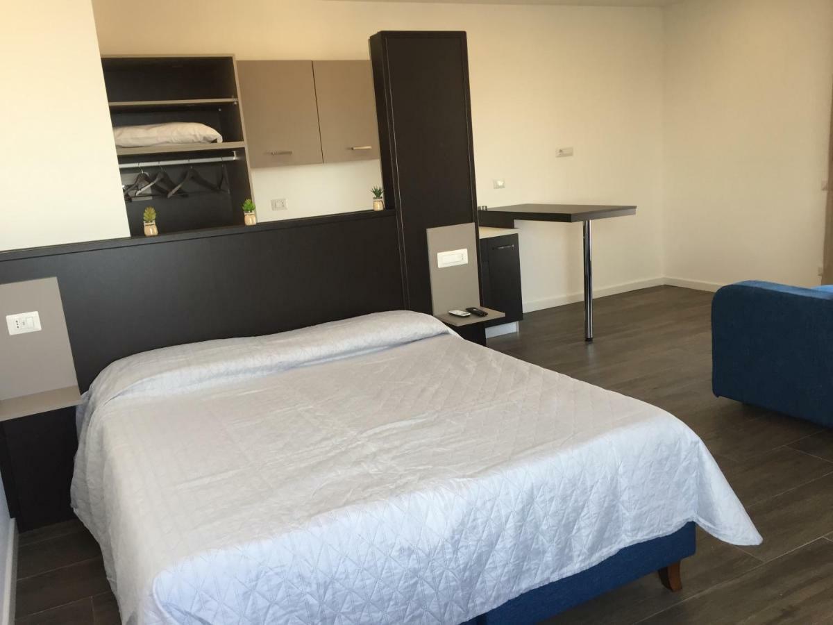 Residenza Garibaldi Apartment Naples Luaran gambar