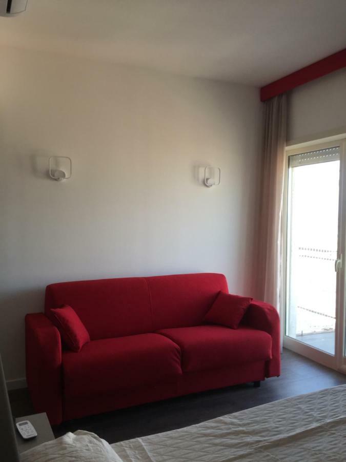 Residenza Garibaldi Apartment Naples Luaran gambar