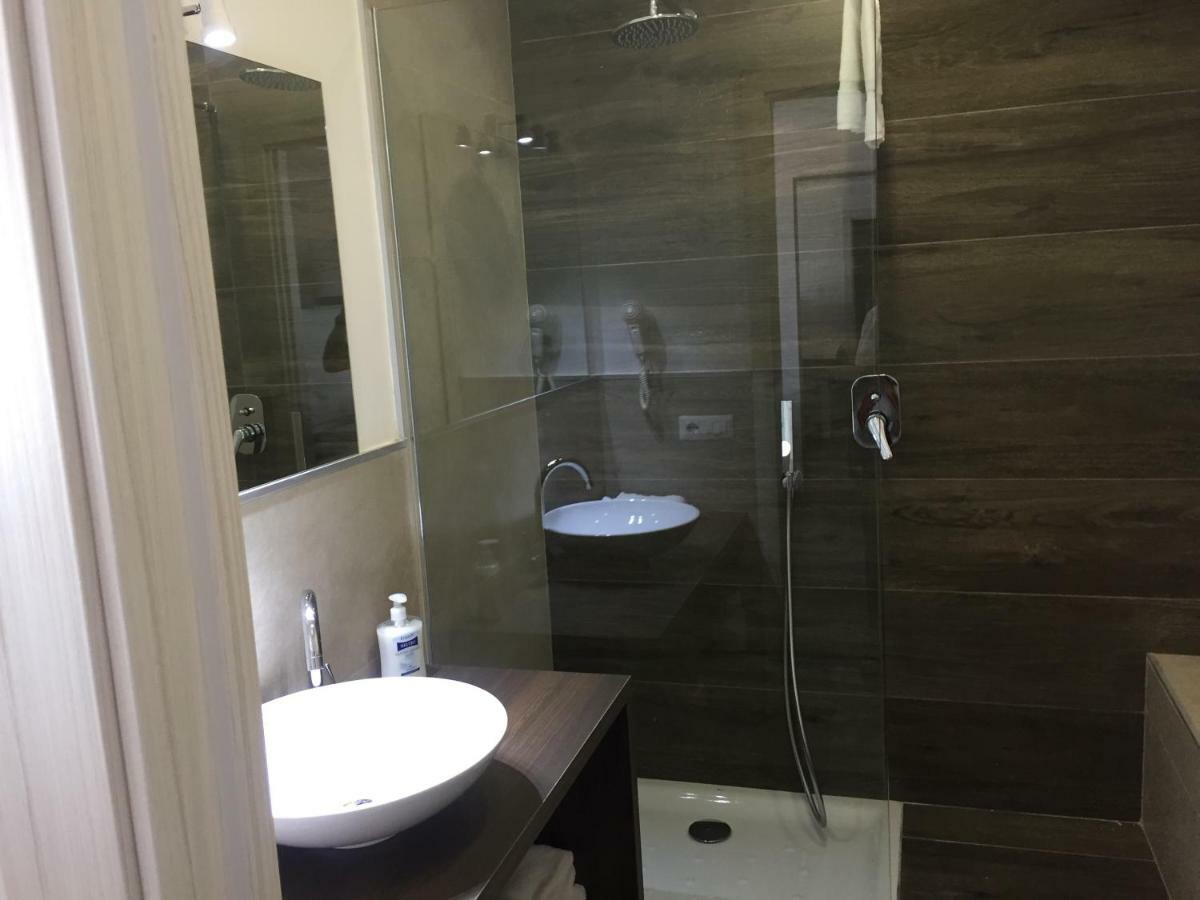 Residenza Garibaldi Apartment Naples Luaran gambar