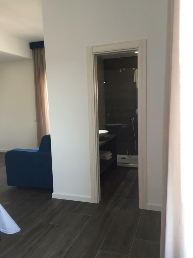 Residenza Garibaldi Apartment Naples Luaran gambar